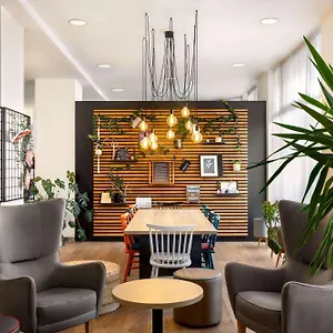 Vienna House Easy By Wyndham Bucharest Airport מלון אוטופן